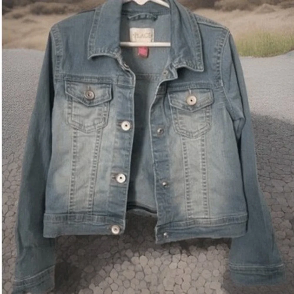 The Childrens Place Kids Denim Trucker‎ Jacket Medium Wash Blue Size 5/6 S/P